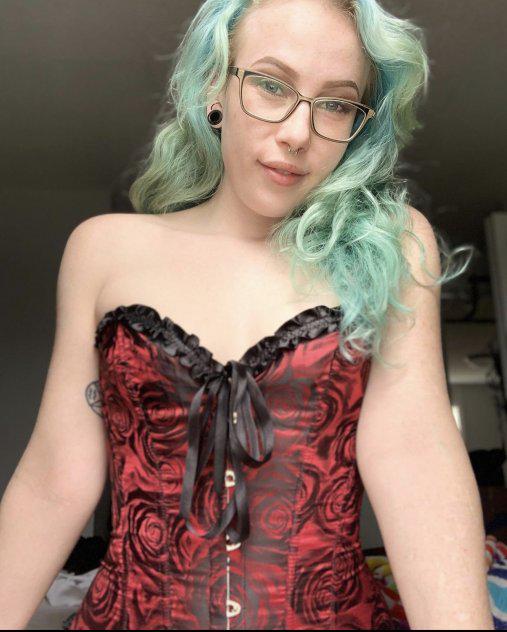 I’m available for hookup and massage both incall and outcall service I’m available for hookup and massage both incall and outcall service