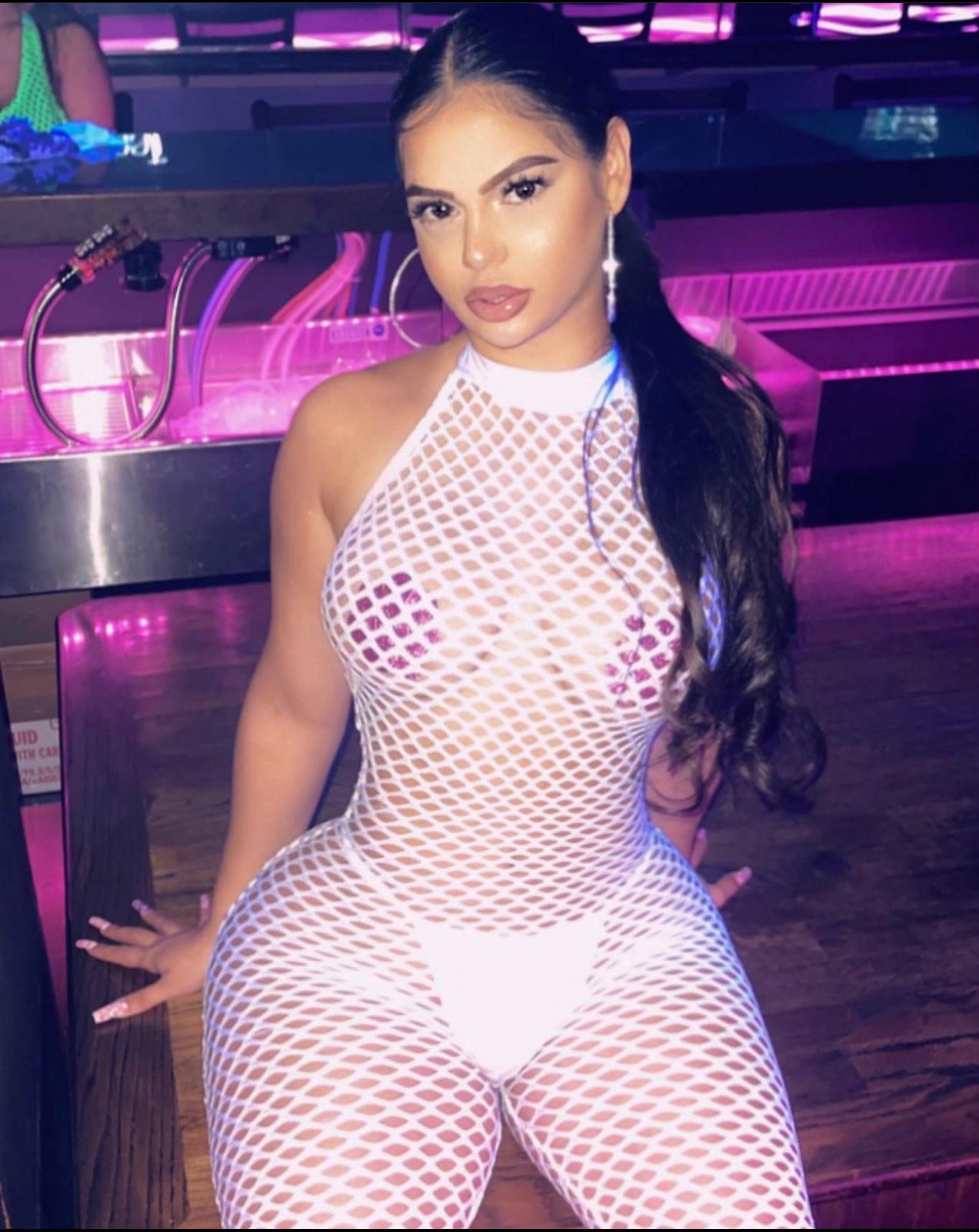 HI GUYS MY NAME IS Jami I'M 26π I JUST WANT TO HAVE FUN HIT ME UP π
 HI GUYS MY NAME IS Jami I'M 26π I JUST WANT TO HAVE FUN HIT ME UP π