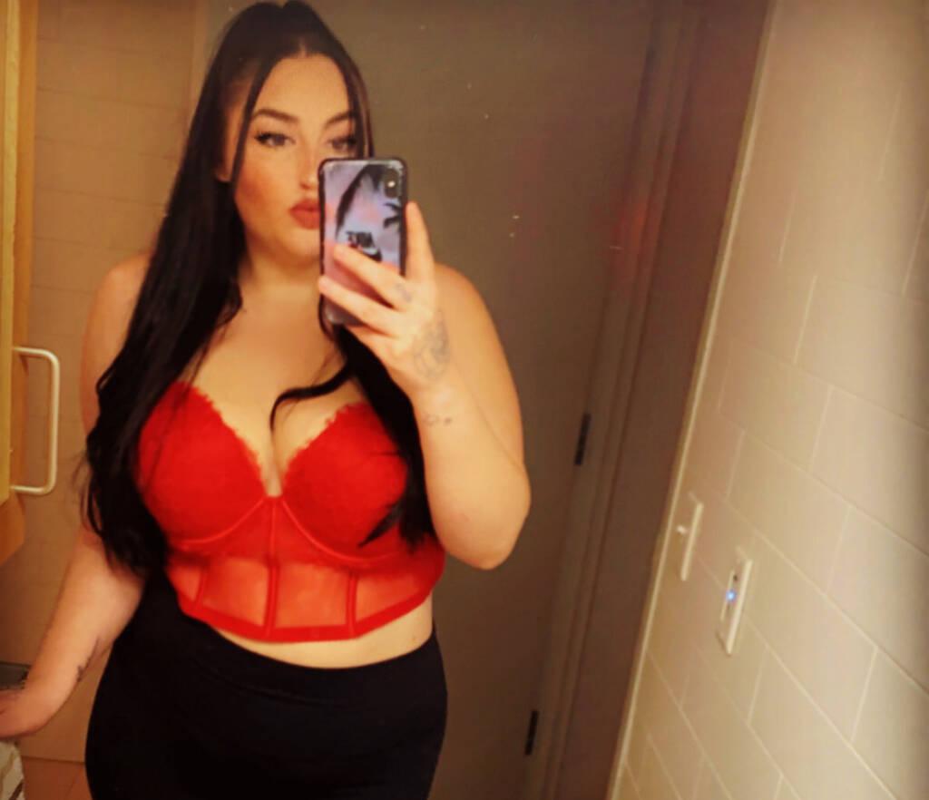 cum be naughty daddy explore my curvaceous body cum be naughty daddy explore my curvaceous body