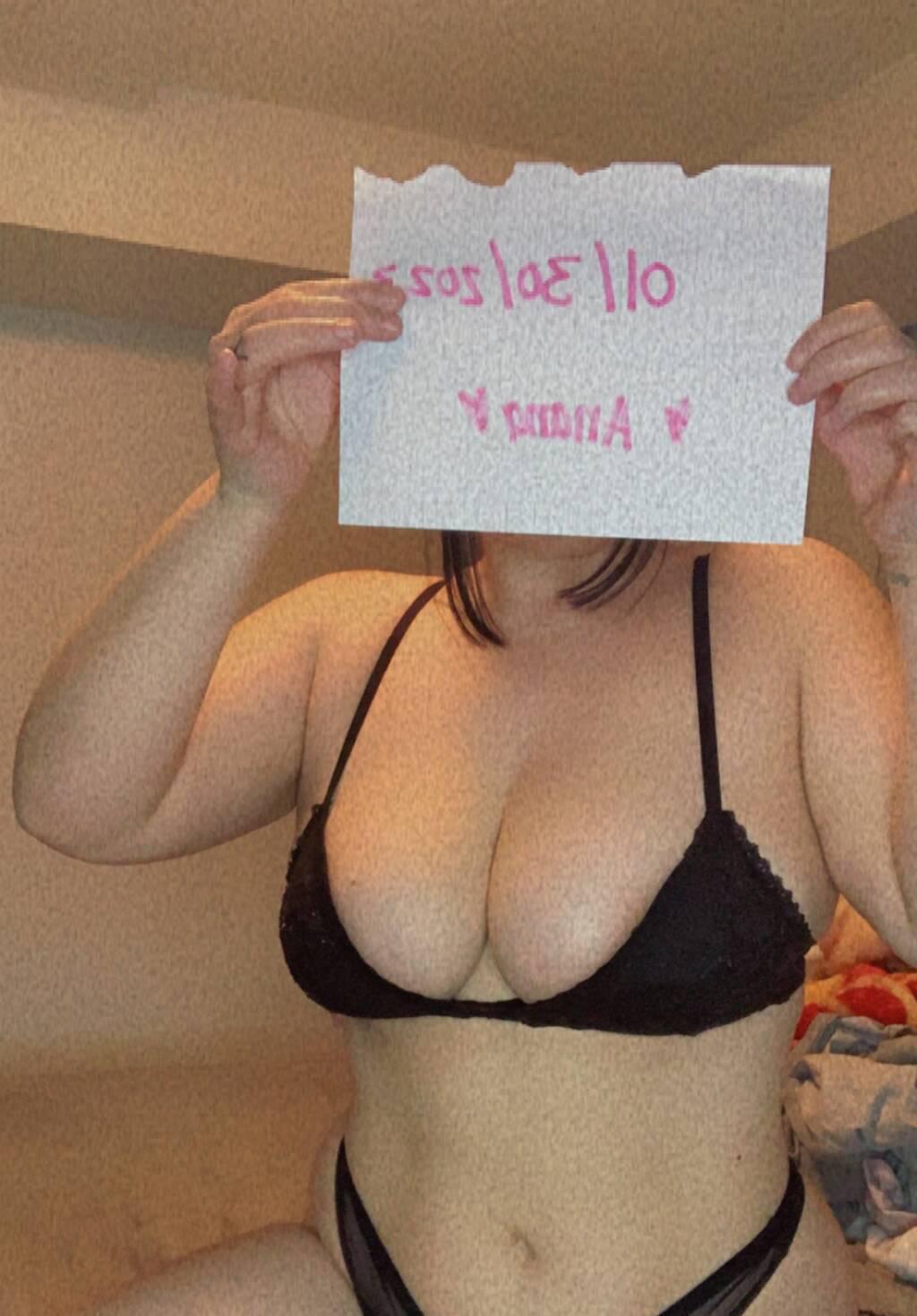 cum be naughty daddy explore my curvaceous body cum be naughty daddy explore my curvaceous body