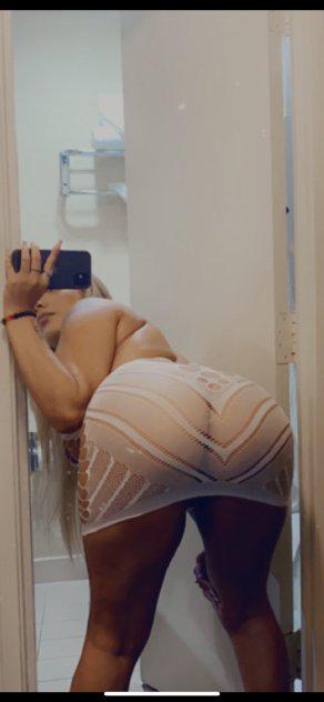 😏New in town Daddy let’s have some fun 💦🥵 😏New in town Daddy let’s have some fun 💦🥵