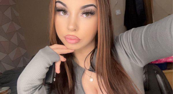 available for FaceTime fun and meet up services. Snapchat- Karleeroyy available for FaceTime fun and meet up services. Snapchat- Karleeroyy