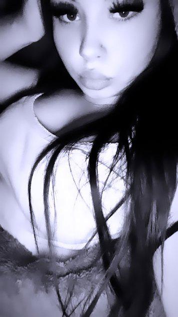 available for FaceTime fun and meet up services. Snapchat- Karleeroyy available for FaceTime fun and meet up services. Snapchat- Karleeroyy