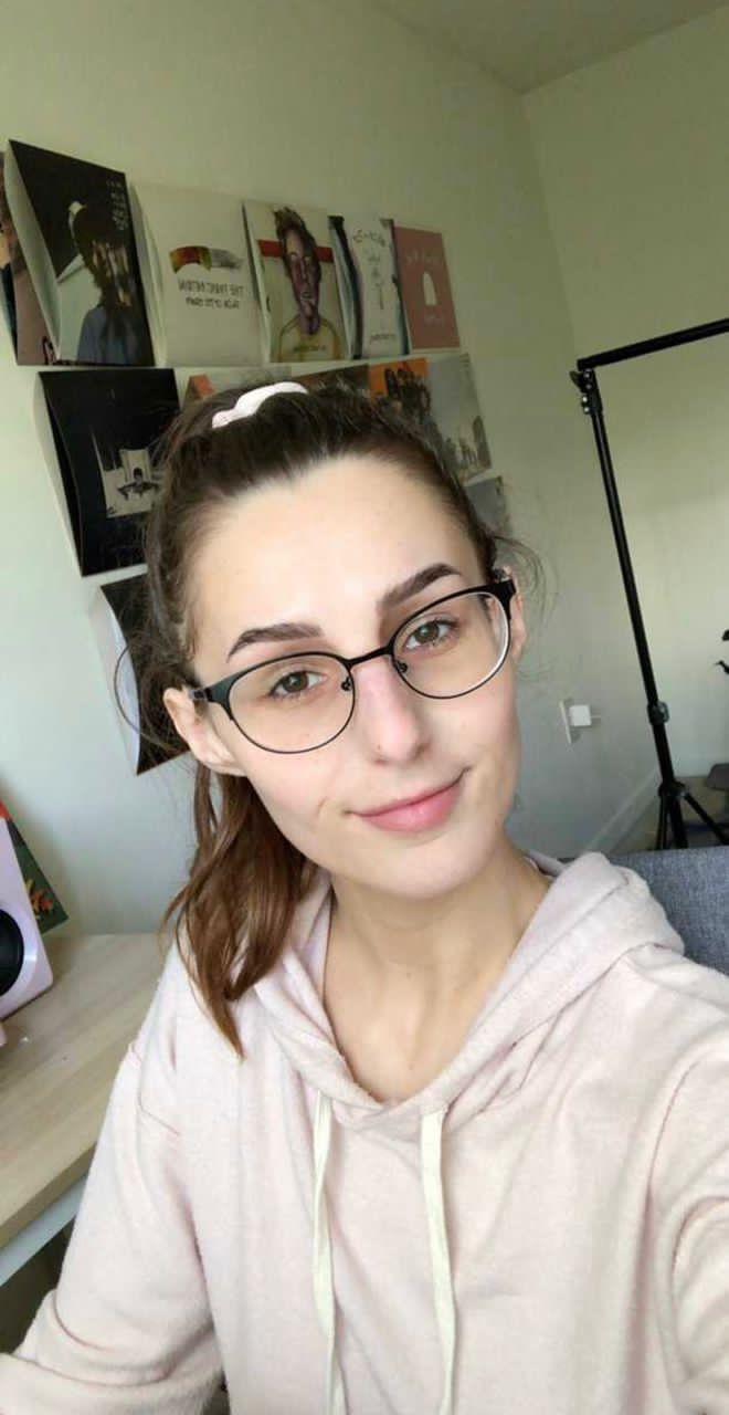 Hookup service I’m available Hookup service I’m available