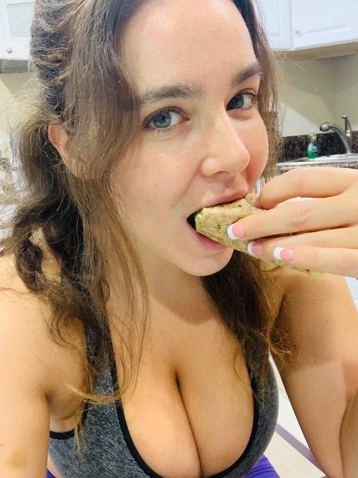 I’m available now and ready to have some fun,,I’m down for hookup, I offer full I’m available now and ready to have some fun,,I’m down for hookup, I offer full