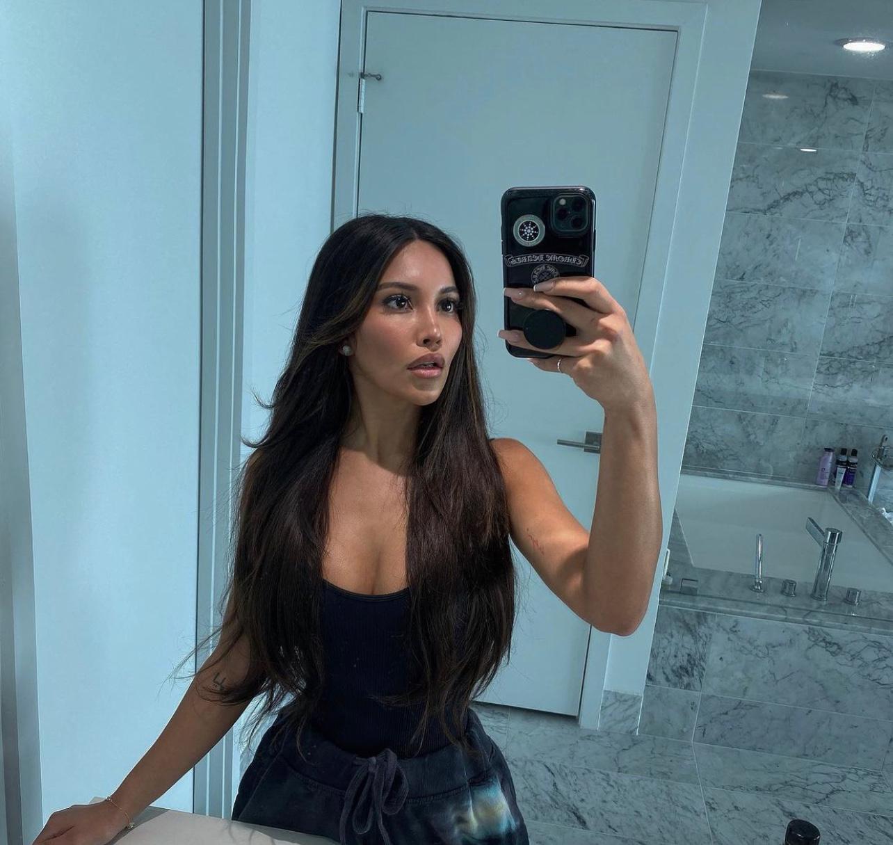 HMU for fun & naughty stuffs HMU on📱 +19859990438 or snap pweeet21 HMU for fun & naughty stuffs HMU on📱 +19859990438 or snap pweeet21