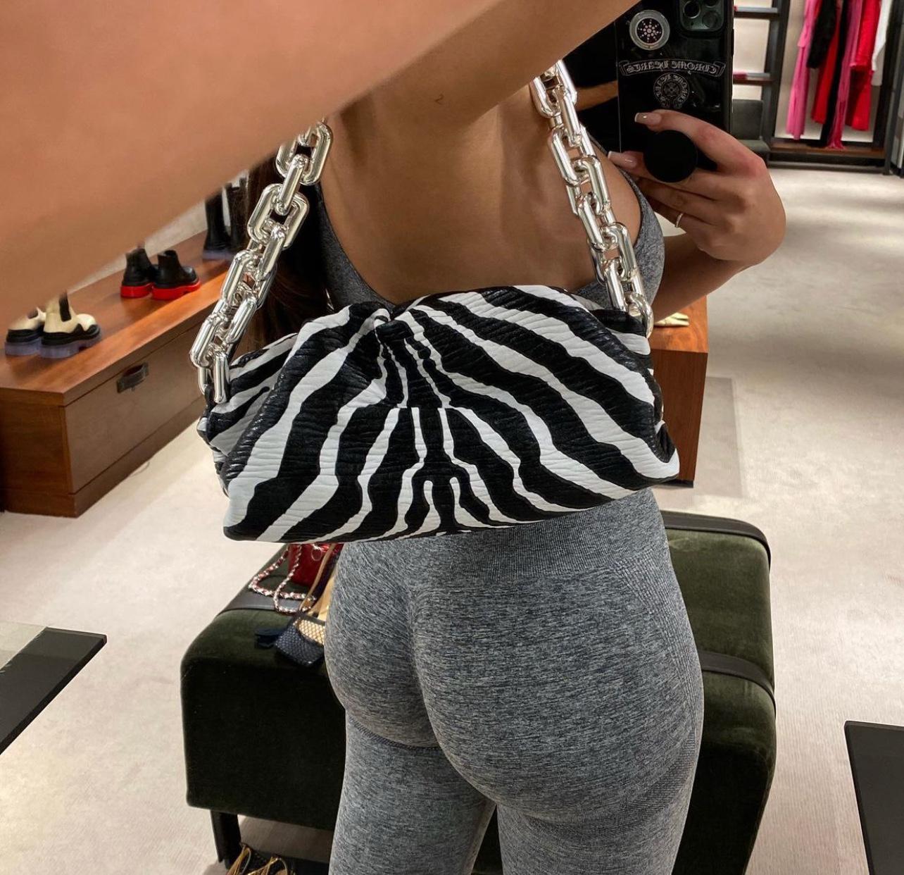 HMU for fun & naughty stuffs HMU on📱 +19859990438 or snap pweeet21 HMU for fun & naughty stuffs HMU on📱 +19859990438 or snap pweeet21