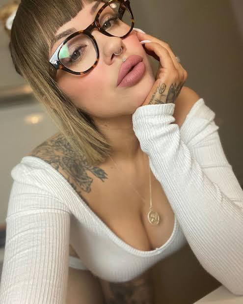 I am available now and ready for any kinda hookup or premium I am available now and ready for any kinda hookup or premium