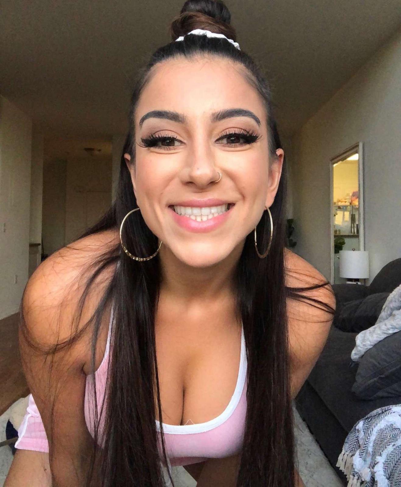 HMU for hook up in and out call car (406) 306-4284 Snapchat sarahbrown3231 HMU for hook up in and out call car (406) 306-4284 Snapchat sarahbrown3231