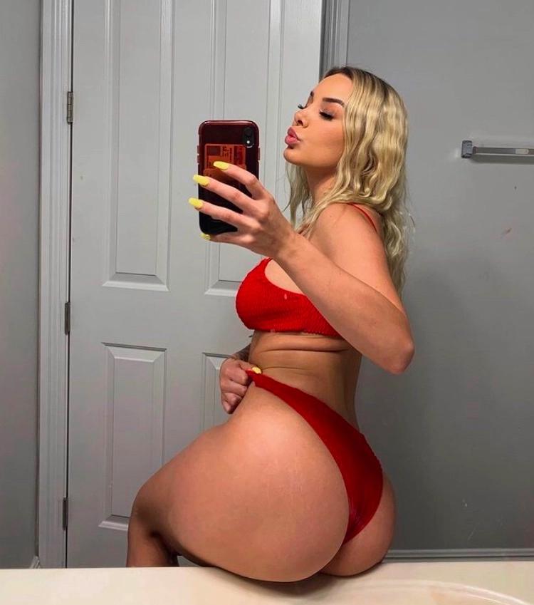 Am available for both Incall and outcall hookup HMU Am available for both Incall and outcall hookup HMU