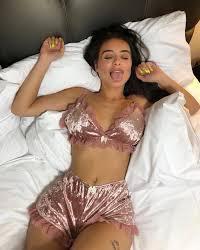 FEMALE ESCORT AVAILABLE FOR HOOKUP 24/7……Snapchat: olashilecaste19 FEMALE ESCORT AVAILABLE FOR HOOKUP 24/7……Snapchat: olashilecaste19