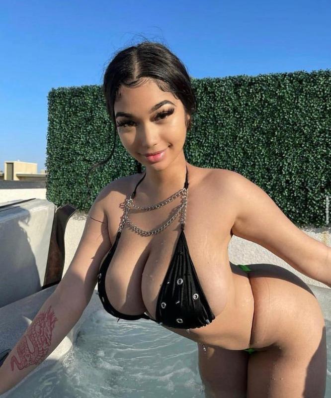 Gaps of delight and pleasure ❤️