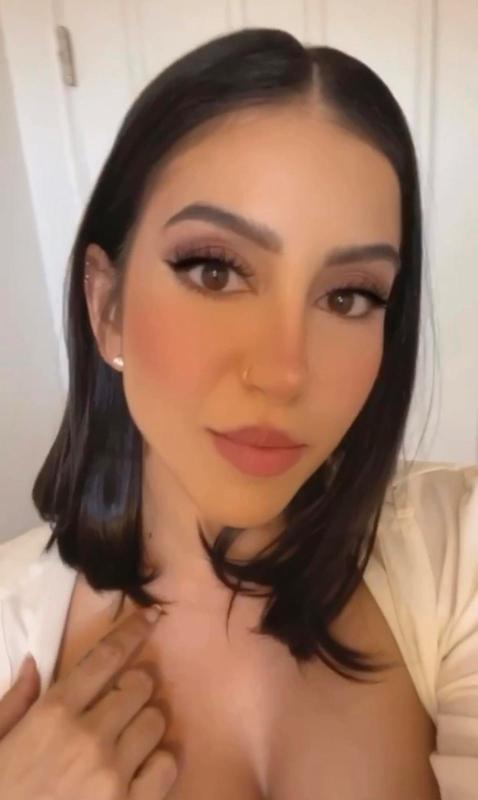 I’M AVAILABLE AND DOWN FOR HOOKUPS 🍆💦👅