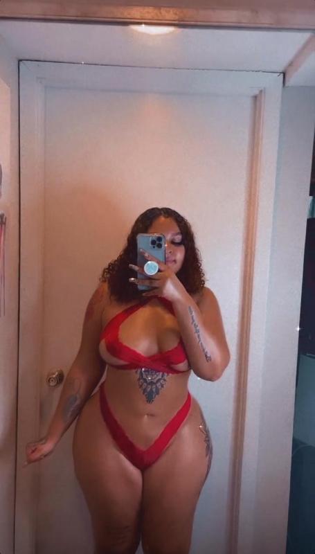 I'm available for hookup, car sex💦🍆👅..let me make your fantasies come true 🍆