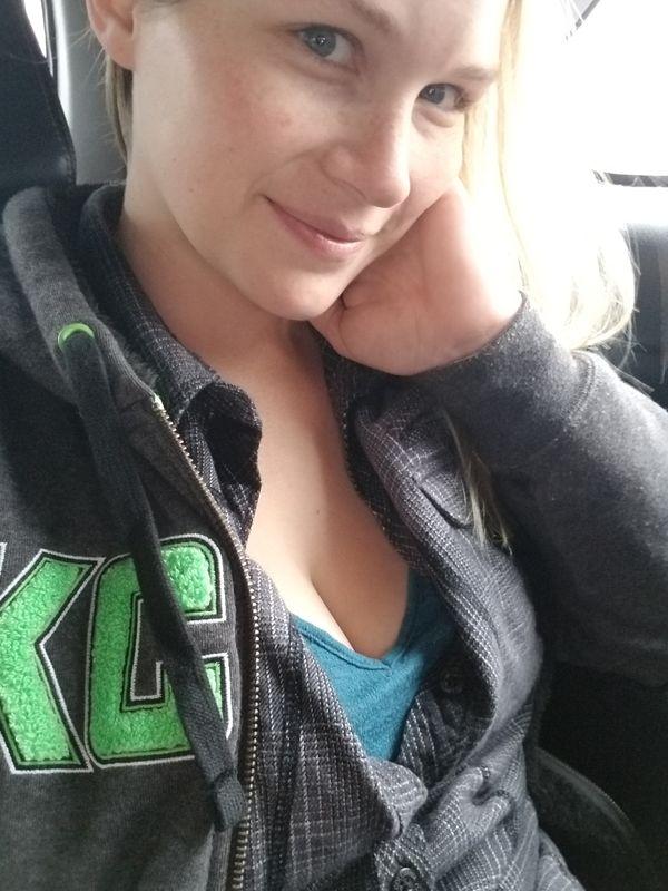 ? Looking For Ass Fucker? Very Hungry For Squirting Sex?~~