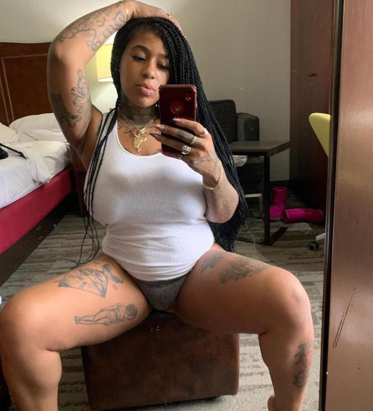 ASAP hookup hmu on snap darrgirlcourt55