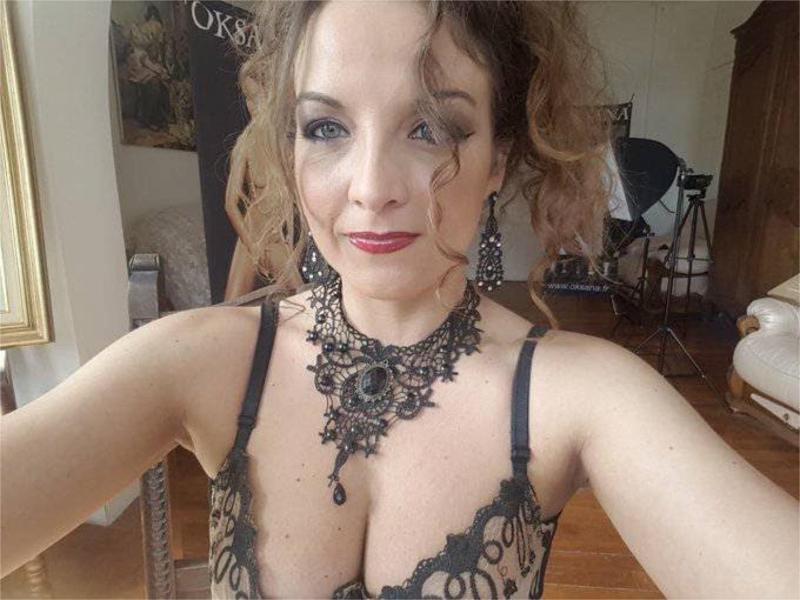 I’m down for hookup HMU now 🍆🍑💦🥰❤️