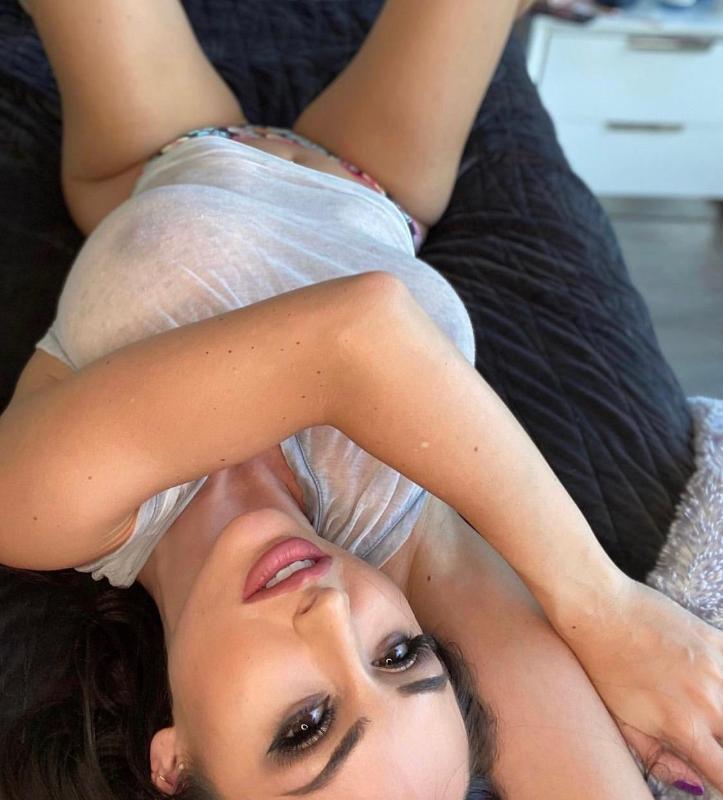 I am available for sex anywhere , I take raw, anal and bareback oral 🍑🍆💦