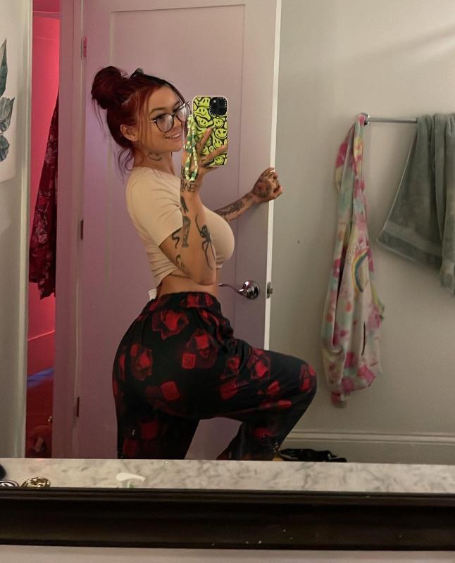 AVAILABLE FOR HOOKUP/DISCREET SEX/INCALL & OUTCALL/FUN.. ESCORT VERIFIED