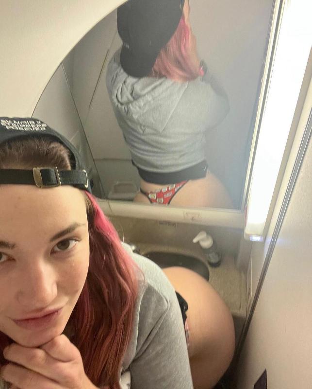 I’m available for both incall and outcall