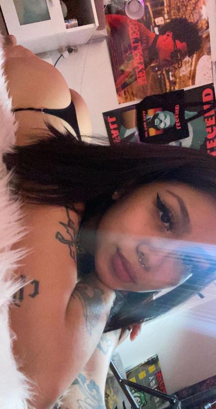 AVAILABLE TO HOOKUP HMU ON PHONE 7073611446 OR ADD UP ON SNAPCHAT:rosearamita