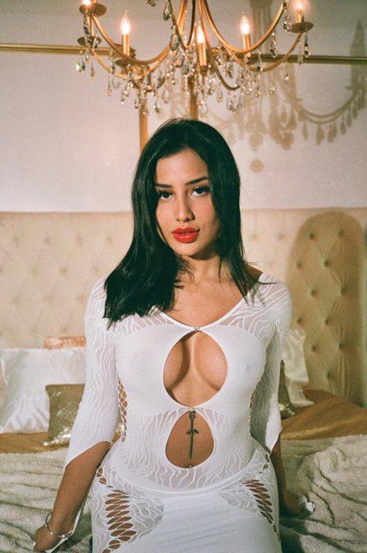 Very hot and sexy body ❤️😍