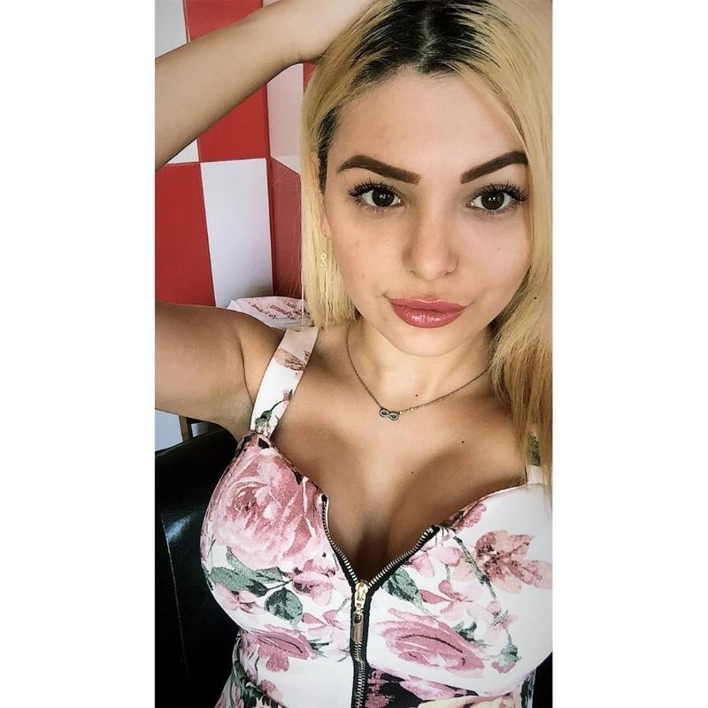 Super tight💦, Super Right,💦 Make You Cum In Seconds..