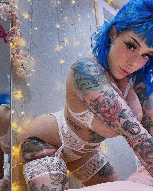 DOWN TO LINK AND CHILL⁉️ HMU ON SNAPCHAT @ V_VALLE2808💯