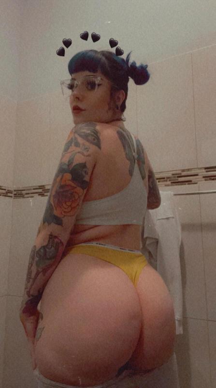 HMU with your location I hate time wasting❌ Pls don’t bother liking my pictures