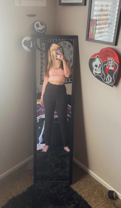 Hey I’m available to fuck you good
