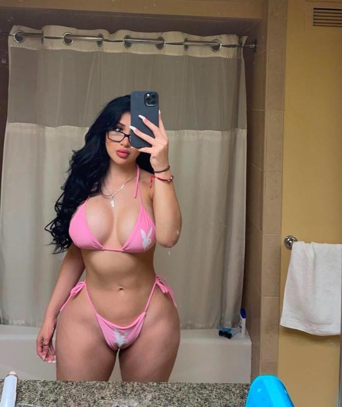 I’m available for hookup 🍌😊✅