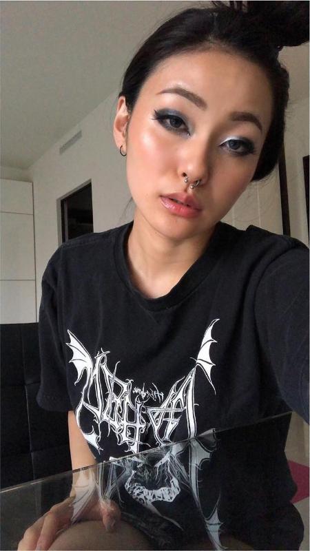Naughty Gwen