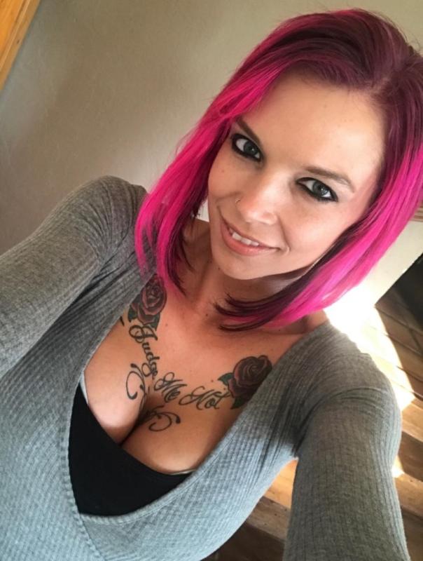 I’m ready to have that cock🍆🍑inside my wet💦pussy🍑