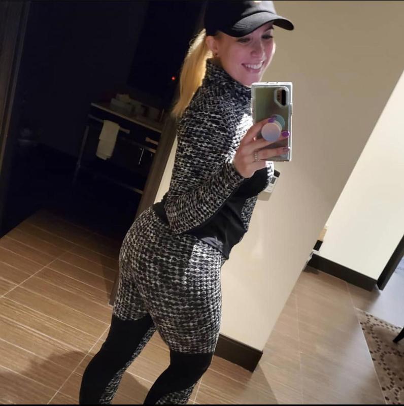 Escort HMU (I'm Available)---(610) 421-9166