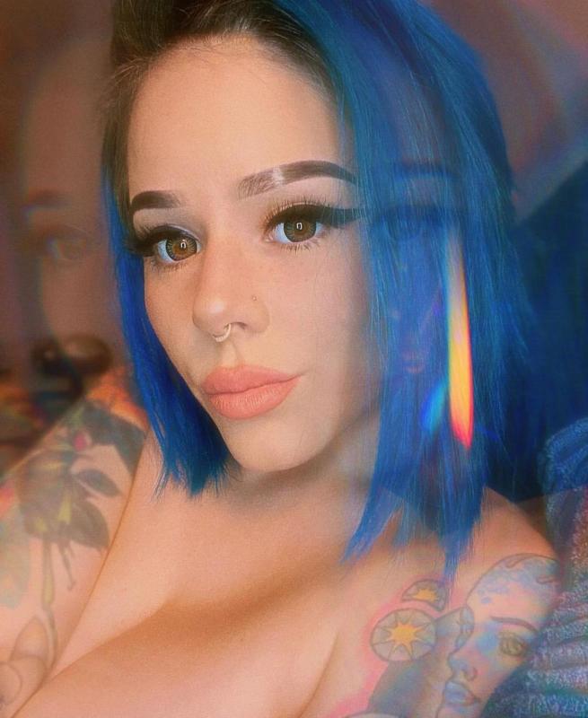 Sexy babe 🥰💋 ❤ Juicy and yummy 🍑🍆💦 HMU SnapChat melissa_burge05