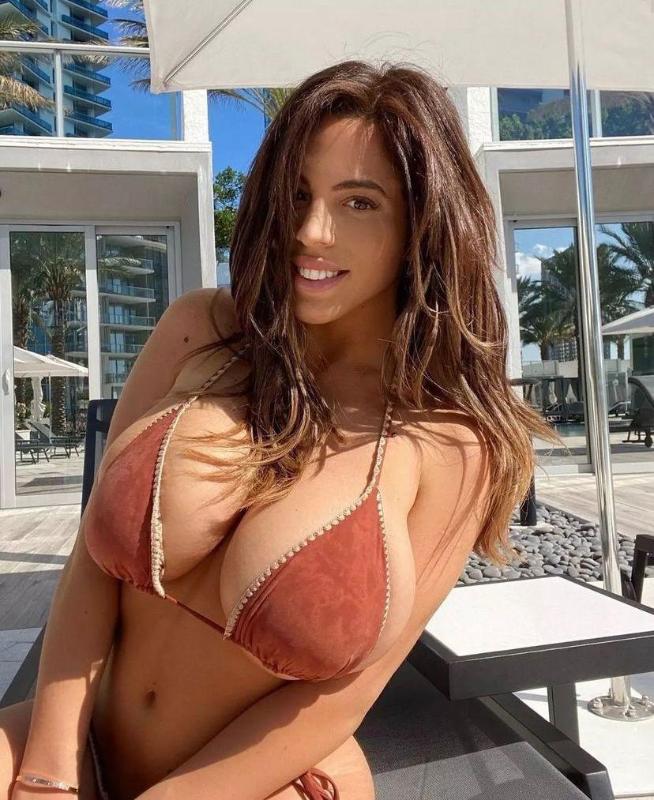 HMU Ready for Hookup incall and outcall 🍆😋Text Me On📲+1 5012320416