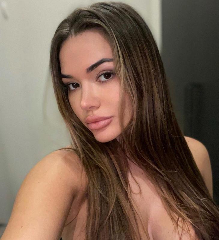 I’m available for hookup Im independent And a professional💦🍆