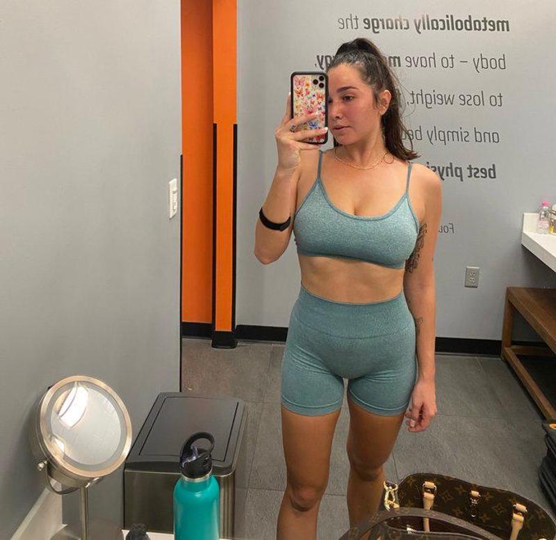 SquirtDoll👅💦🍑🍌