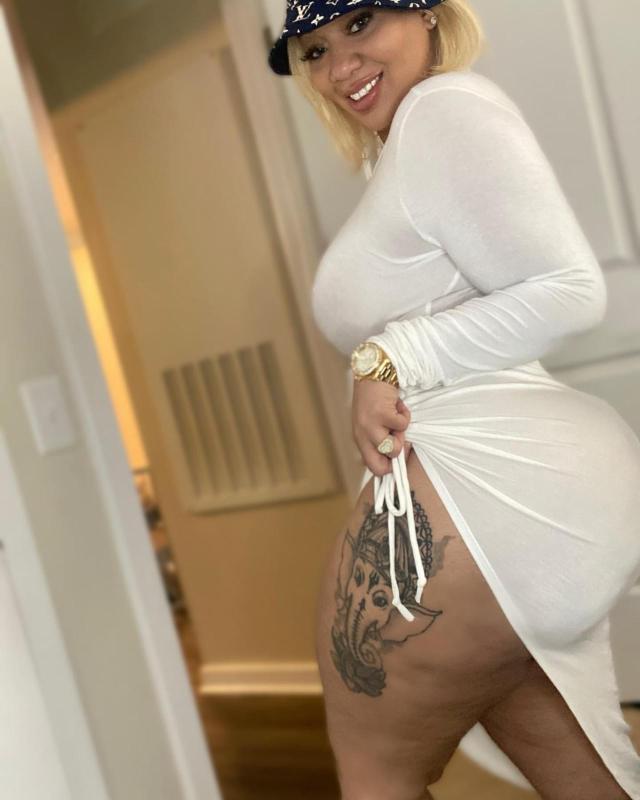 Escorts available for hookup