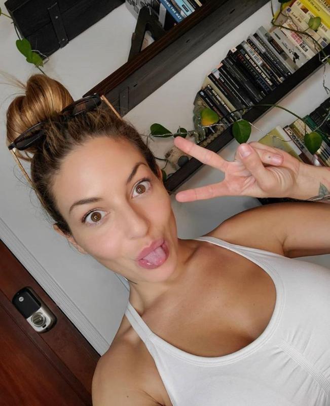 WANT YOU SO DEEP INSIDE ME 🍑🍆👅🤤 +1 (304) 355-1560