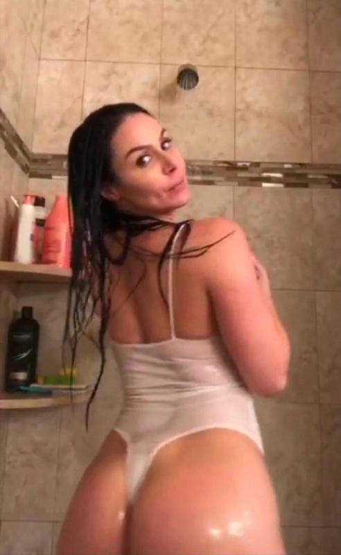 LET HOOK UP AND LET HAVE SOME FUN