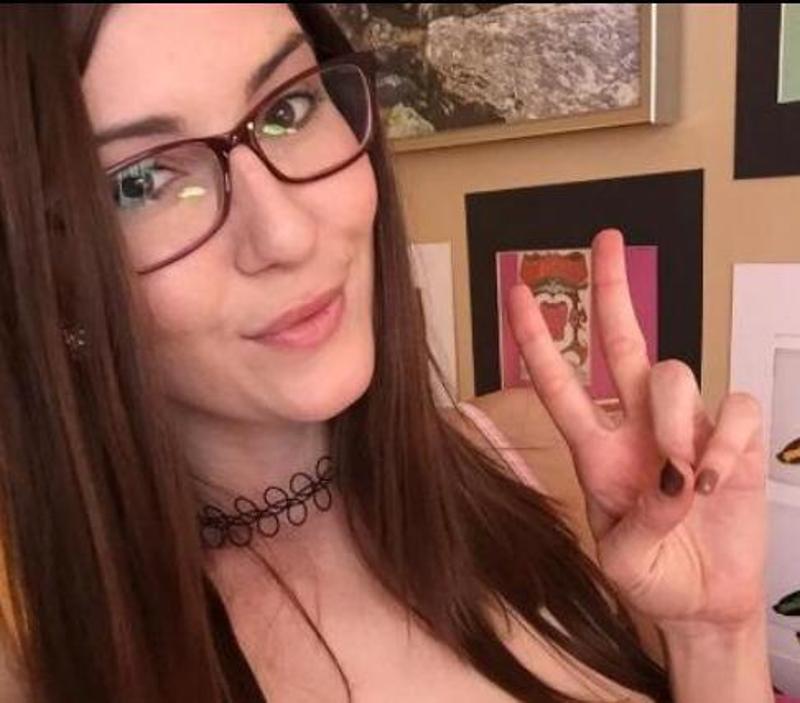 I'M AVAILABLE FOR BOTH INCALL AND OUTCALL SERVICE