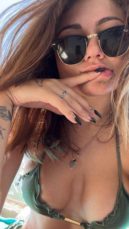 MASSAGE & HAPPY ENDING