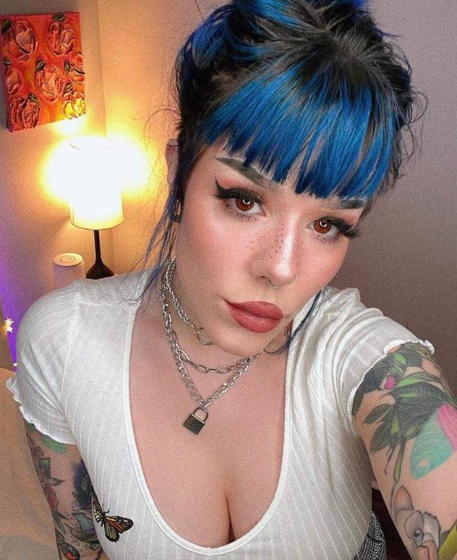 Are you down too fuck hma 🍆🍆🍆🍆