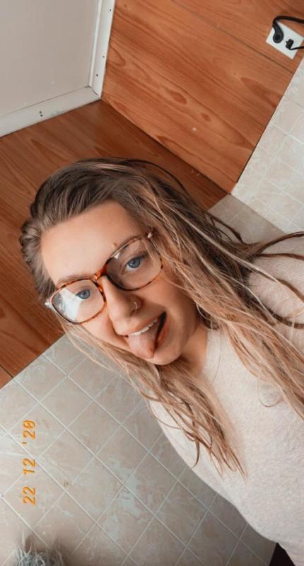 Horny asf HMU I’mAvailable👅❤️