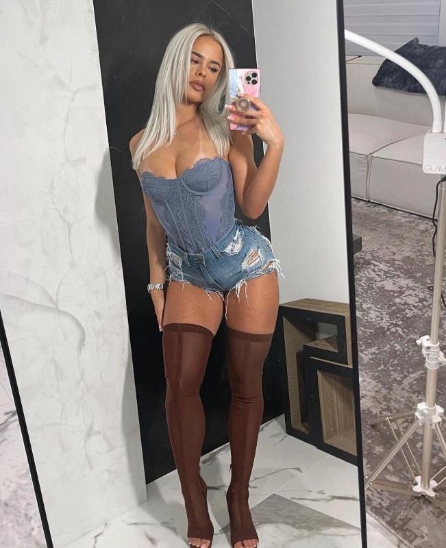 HMU Ready for Hookup incall and outcall 🍆😋add my snap k_taofeek20