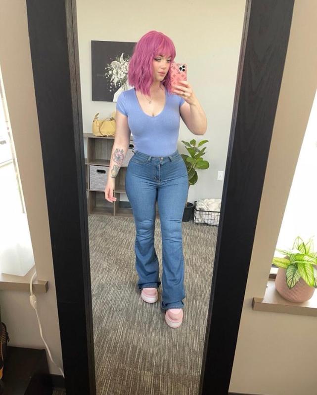 ♡︎𝑆𝑝𝑒𝑐𝑖𝑎𝑙𝑠 𝐴𝑙𝑙 𝑁𝑖𝑔ℎ𝑡♡︎ 𝐴𝑣𝑎𝑖𝑙𝑎𝑏𝑙𝑒 𝐴𝑙𝑙𝐷𝑎𝑦 💦