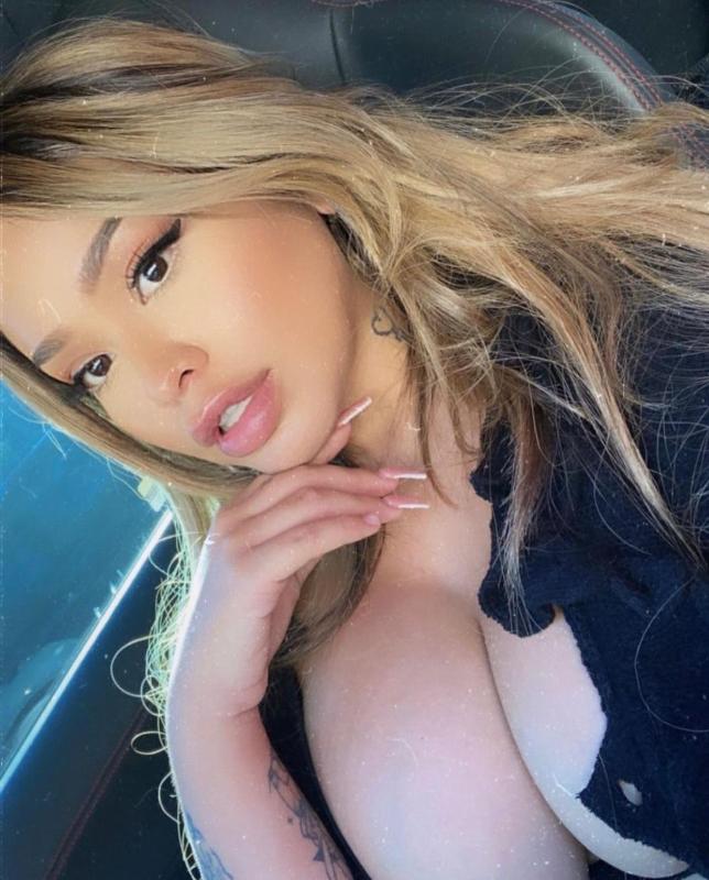 Devoted escort😈, 💦Horny🍑 pussy💦available💋 for hookup💋 now!!