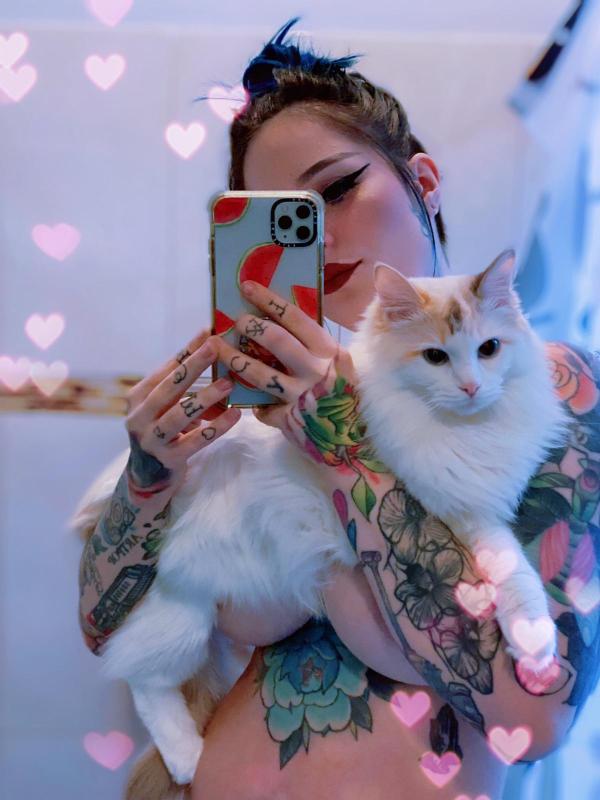 🍆🍆I AM AVAILABLE FOR HOOKUP 🍑🍑