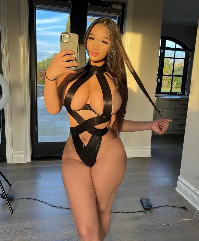 I’m hot and ready to be fucked😘🍆🍑 Text me (347) 222-5053